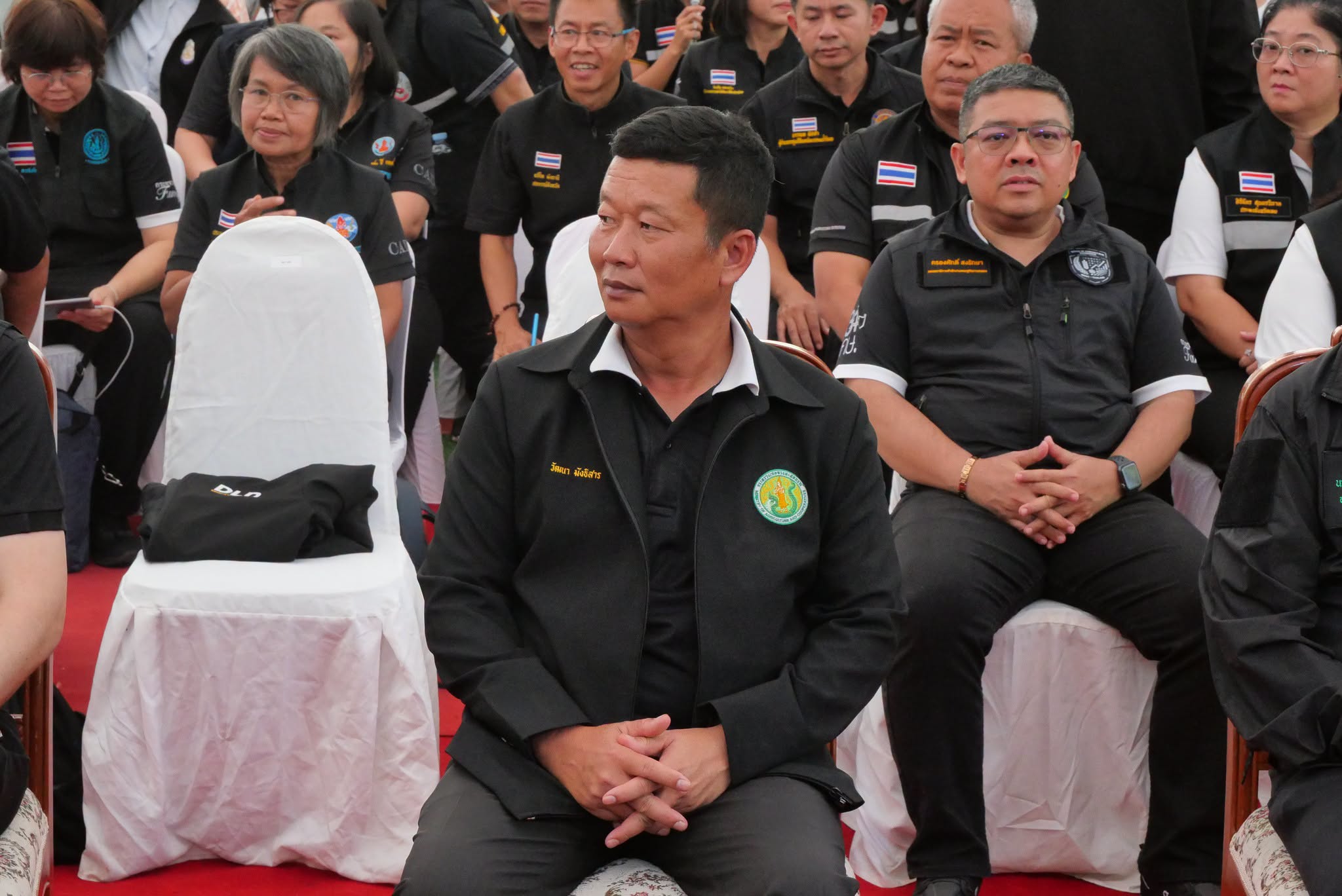 title - รมว.กษ. นำทีมลงพื้นที่ตรวจราชการ พร้อมมอบโฉนดเพื่อการเกษตร ส.ป.ก.เลย กว่า 6 พันไร่